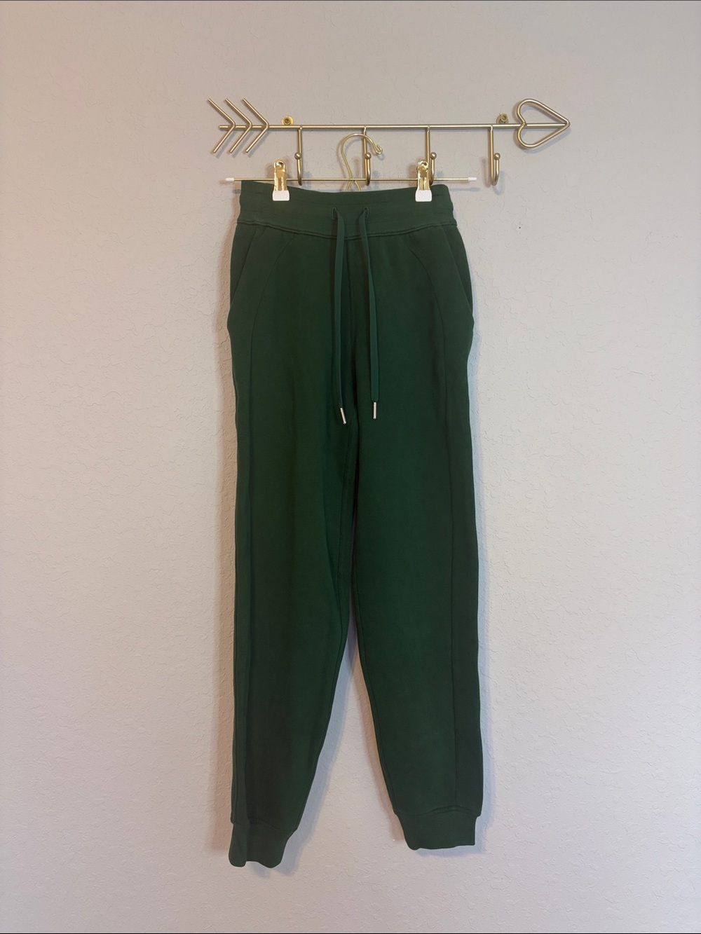 lululemon athletica Dark Green Drawstring Jogger Pants NWOT